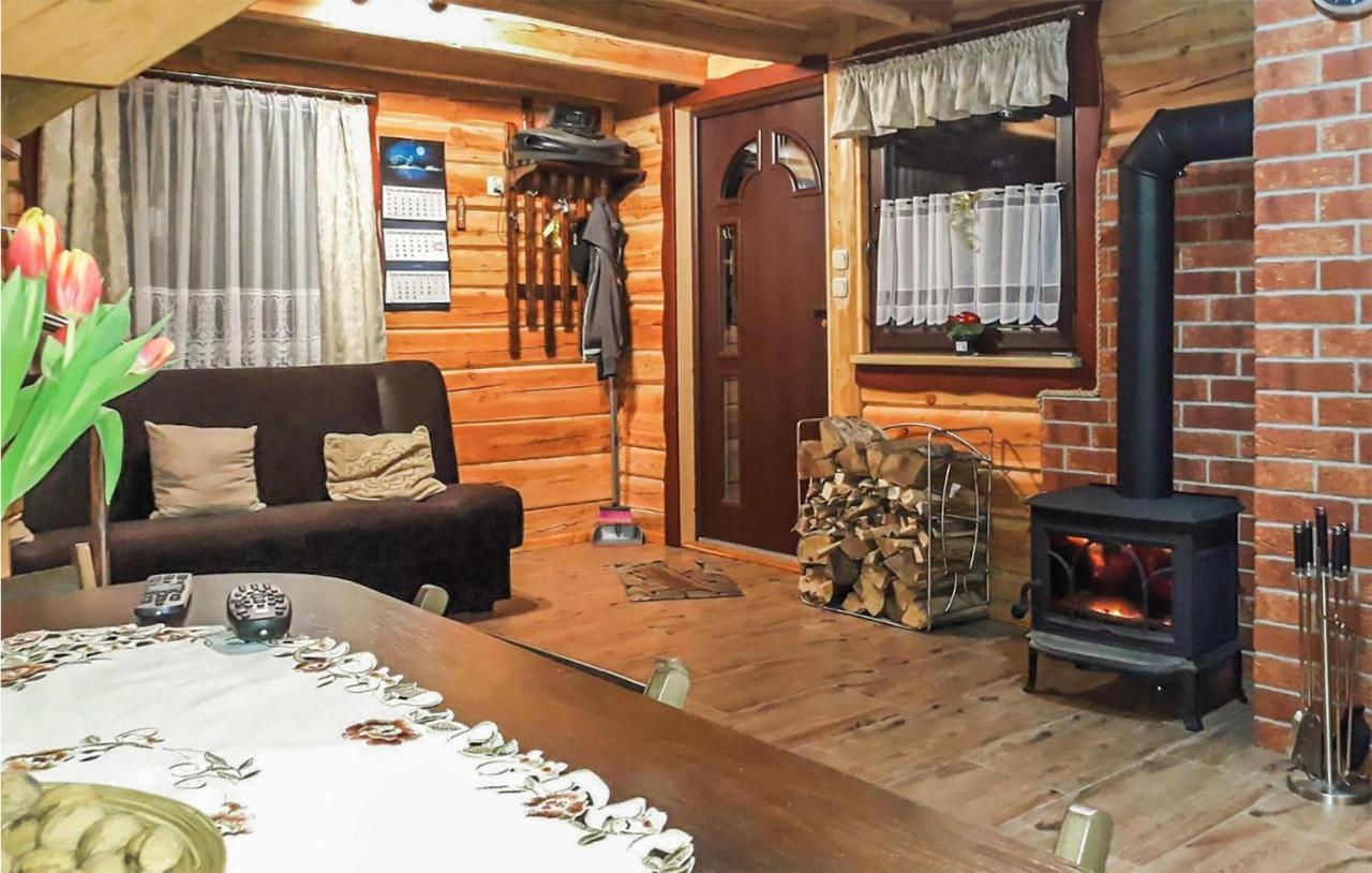 Awesome Home In Osiek With Kitchenette Exterior photo